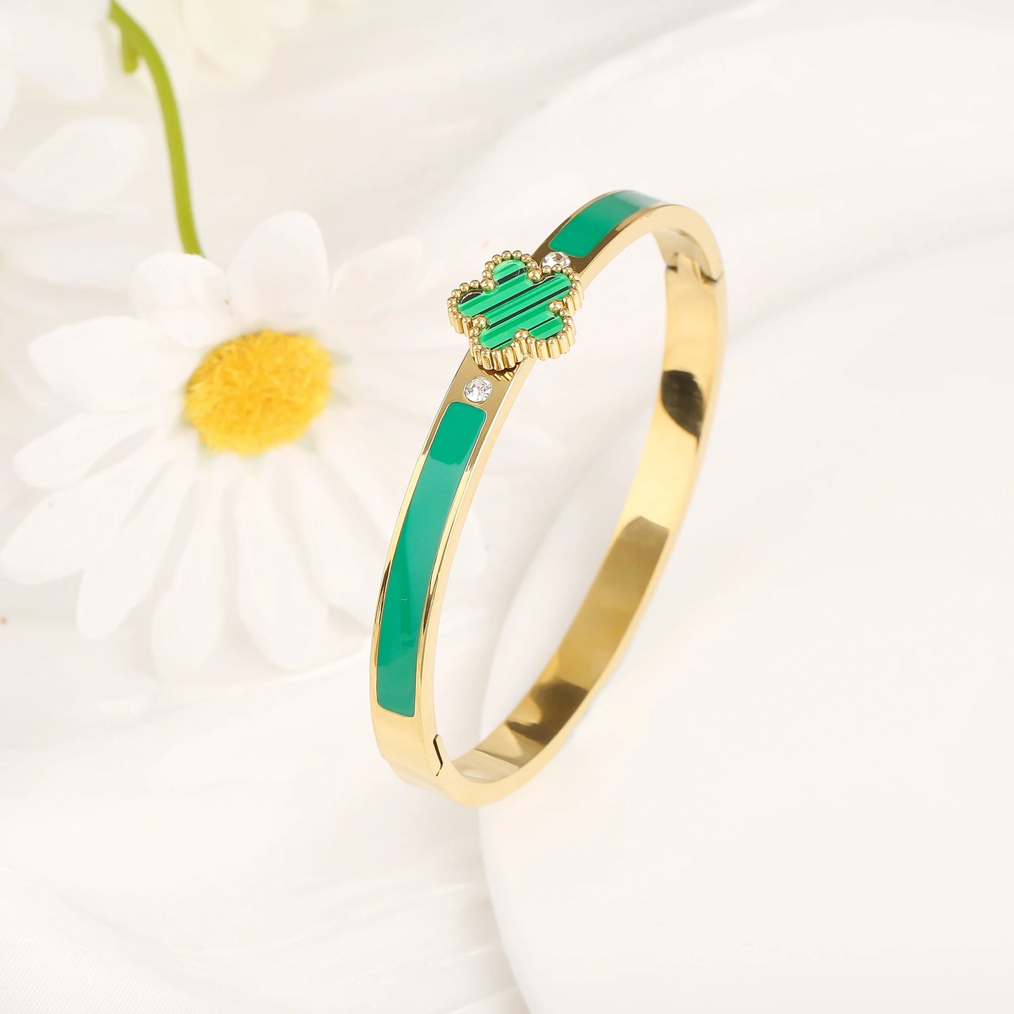 Enamel Clover Bangle Bracelet - 2 - gn | ONEFY.SHOP