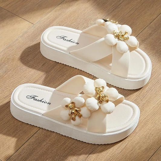 Flower-Embellished Platform Slide Sandal - 2 - gn | ONEFY.SHOP